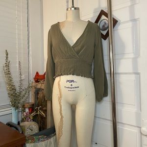 Madewell Lightspun Julianne Smocked-Waist Long Sleeve Top, sz Medium